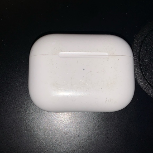 I am selling AirPods for 90$ in great condition and bought them 3 weeks ago